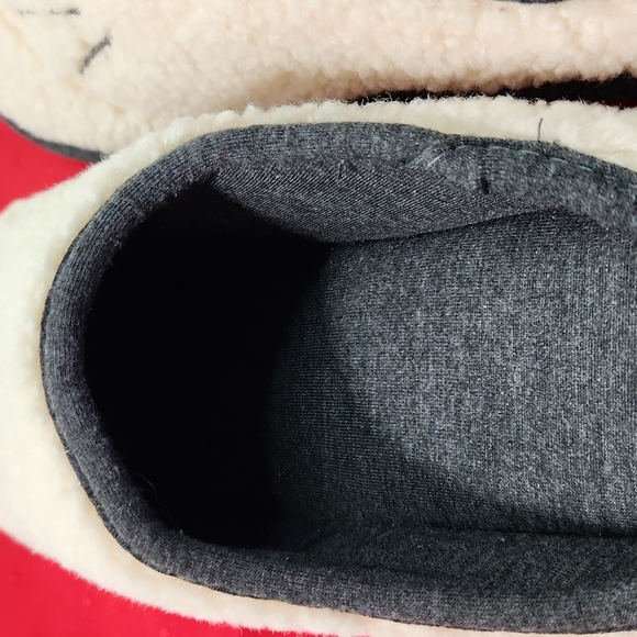 RAE DUNN Sherpa-style Fleece SNOOZE Slip-on Mule Slippers (S) - Picture 6 of 8